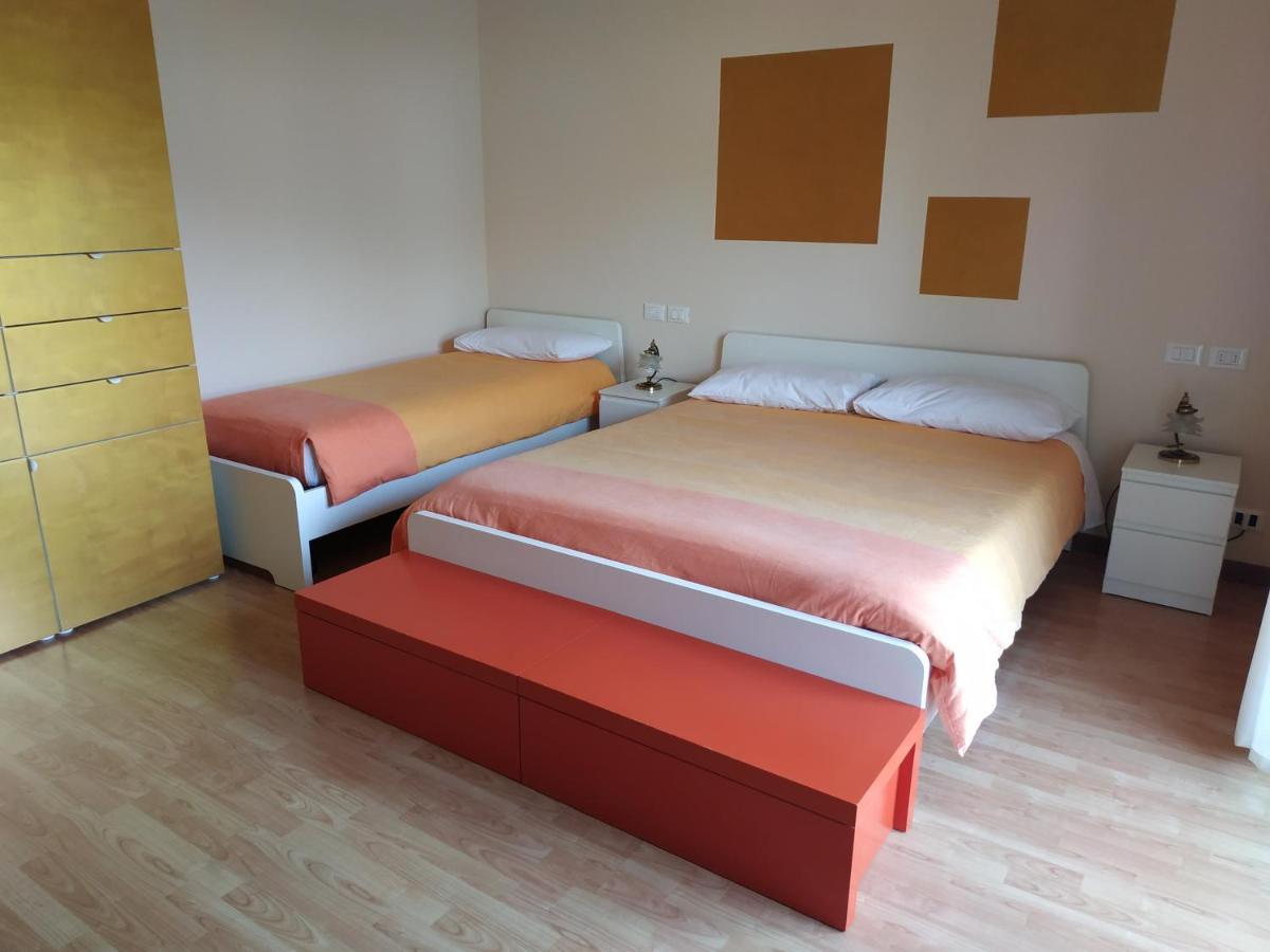 B&B Villa Filotea & Apartment 代森扎诺-德尔加达 外观 照片