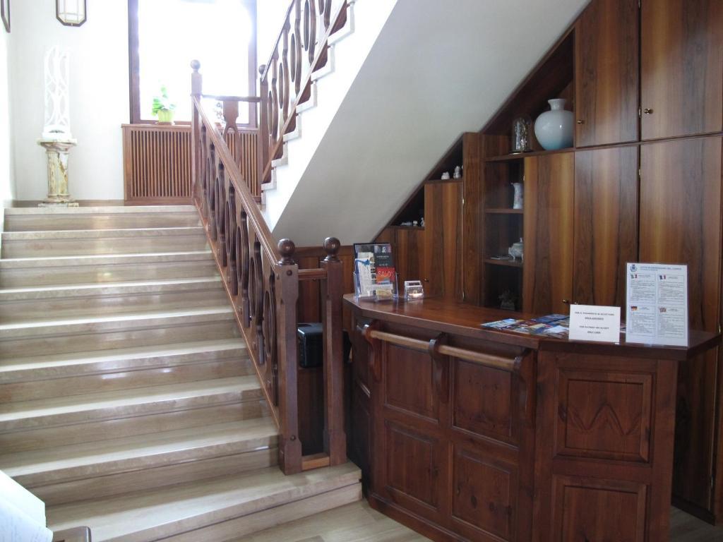 B&B Villa Filotea & Apartment 代森扎诺-德尔加达 外观 照片