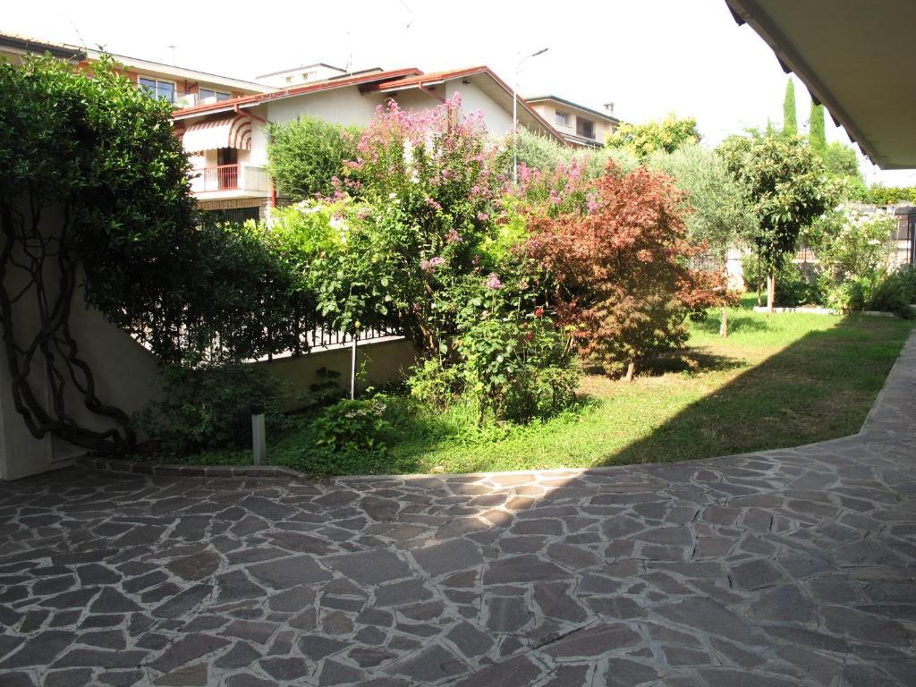 B&B Villa Filotea & Apartment 代森扎诺-德尔加达 外观 照片