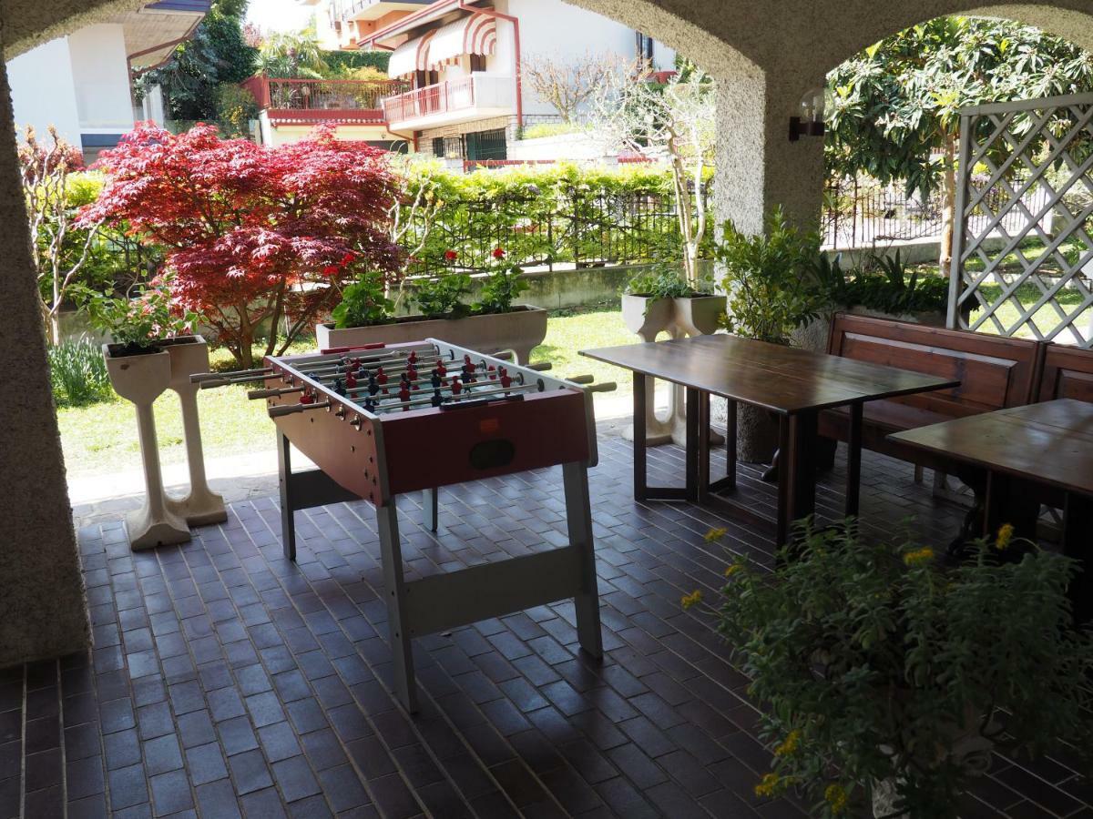 B&B Villa Filotea & Apartment 代森扎诺-德尔加达 外观 照片