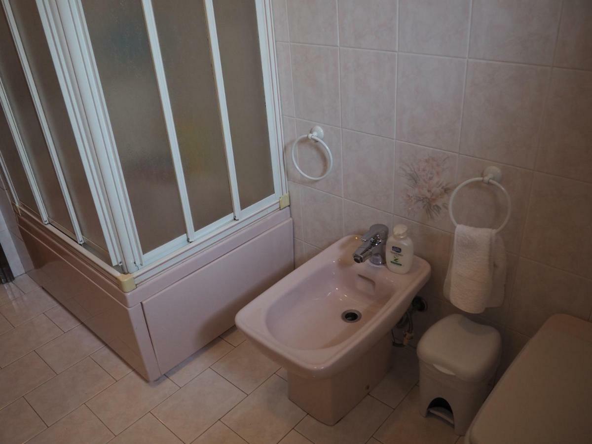 B&B Villa Filotea & Apartment 代森扎诺-德尔加达 外观 照片